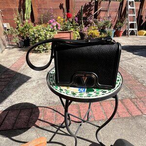 Valentino Leather VLogo flap shoulder bag